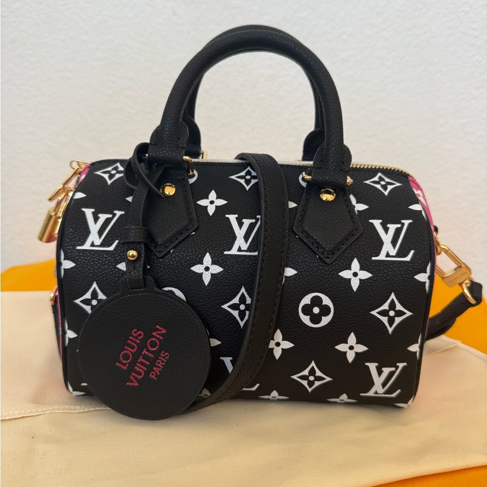 Black and White and pink  Women's Bag